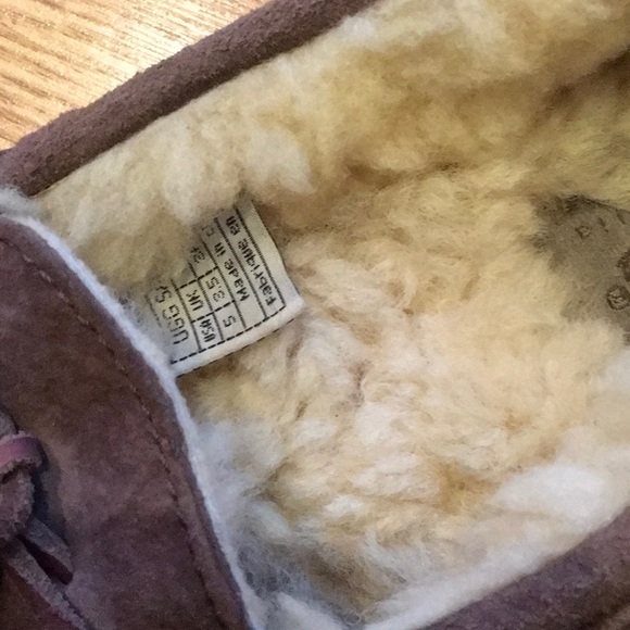 Ugg Slippers - Picture 5 of 5